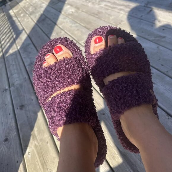 Women's Plum-Violet Fuzzy Open-toe Slippers Soft Comfy Foam Indoor House Shoes - Picture 2 of 11